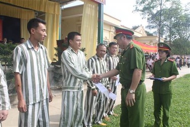 Chia sẻ của phạm nhân được đặc xá sớm... 1 ngày