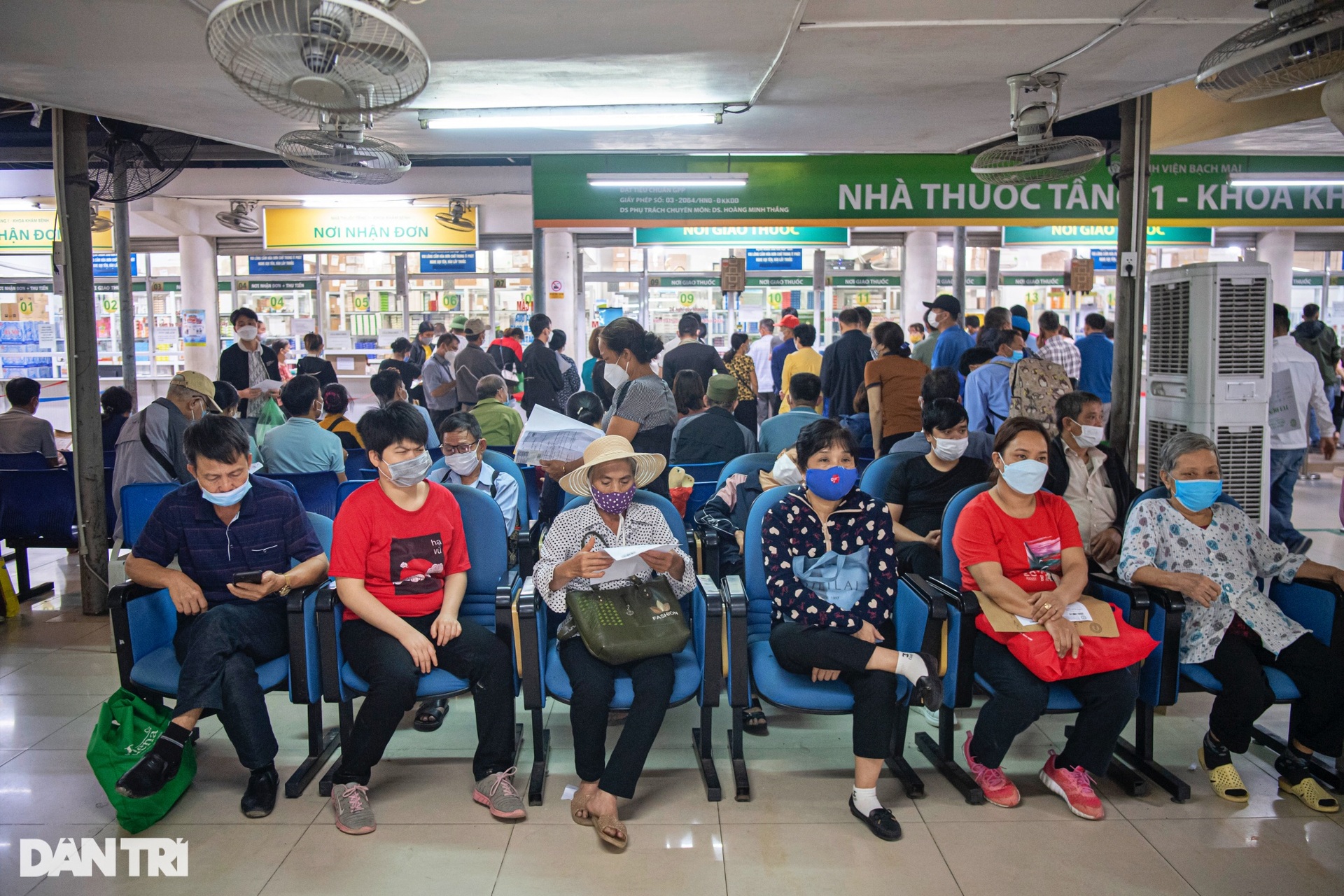 Những thiết bị y tế tiền tỷ nằm đắp chiếu tại Bệnh viện Bạch Mai - 15 Những thiết bị y tế tiền tỷ nằm đắp chiếu tại Bệnh viện Bạch Mai - 15