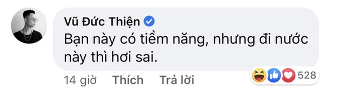 Lật lại quá khứ của thí sinh Rap Việt và King Of Rap: Người diss Suboi và Datmaniac viết lời sáo rỗng, kẻ đòi Karik... hôn ghế - Ảnh 14. Lật lại quá khứ của thí sinh Rap Việt và King Of Rap: Người diss Suboi và Datmaniac viết lời sáo rỗng, kẻ đòi Karik... hôn ghế - Ảnh 14.