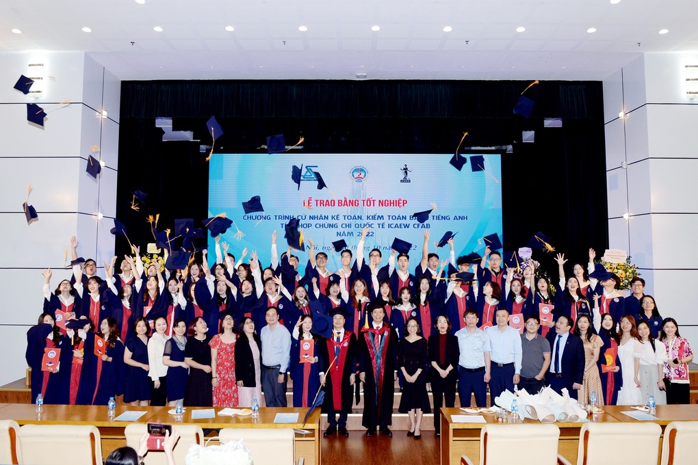 ICAEW, BDO, NEU hợp tác, mang đến trải nghiệm nghề nghiệp toàn cầu cho sinh viên - 4 ICAEW, BDO, NEU hợp tác, mang đến trải nghiệm nghề nghiệp toàn cầu cho sinh viên - 4