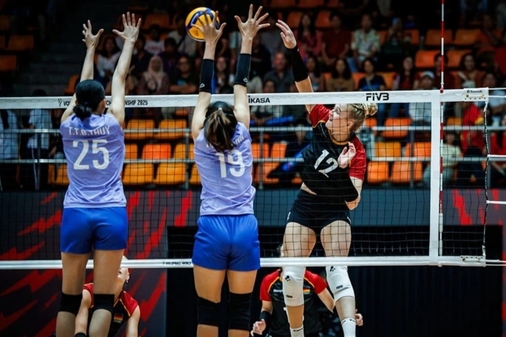 Deutsche Zeitung kommentierte, als die Heimmannschaft die vietnamesische Frauen-Volleyballmannschaft besiegte - 1 Báo Đức bình luận khi đội nhà đánh bại tuyển bóng chuyền nữ Việt Nam - 1
