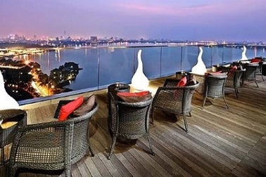 Quán bar văn hóa ở Hà Nội trong mắt du khách Singapore