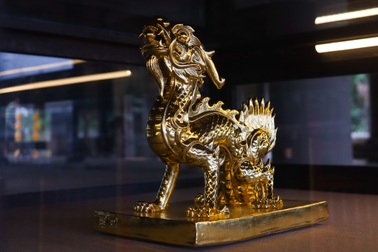 Ngắm bộ sưu tập rồng triều Nguyễn trong điện Thái Hòa