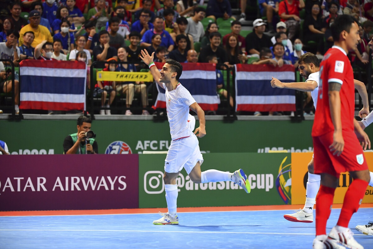 Thua đậm Iran, tuyển futsal Thái Lan vỡ mộng vô địch châu Á trên sân nhà - 2