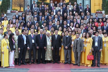 Chủ tịch nước gặp mặt 130 doanh nhân tiêu biểu 