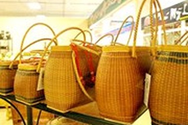 Nhiều mặt hàng xuất sang Trung Quốc rớt giá