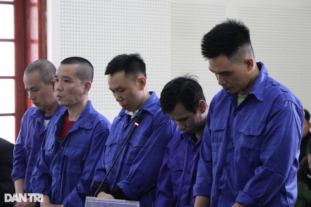 Xét xử vụ án diễn đàn đồi trụy Thiên địa: Trùm cuối vẫn là ẩn số - 2 Xét xử vụ án diễn đàn đồi trụy Thiên địa: Trùm cuối vẫn là ẩn số - 2