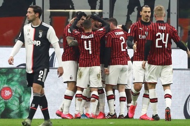 C.Ronaldo sắm vai cứu tinh cho Juventus nhờ bàn thắng tranh cãi