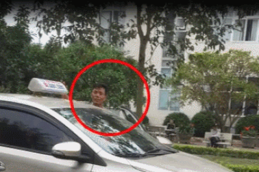 Tài xế taxi “dù” tiết lộ mánh khóe qua mặt cơ quan chức năng