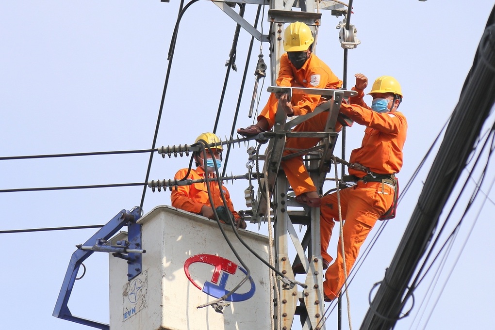 EVNCPC đảm bảo cung cấp điện phục vụ nhân dân dịp Quốc khánh 2/9 - 2 EVNCPC đảm bảo cung cấp điện phục vụ nhân dân dịp Quốc khánh 2/9 - 2