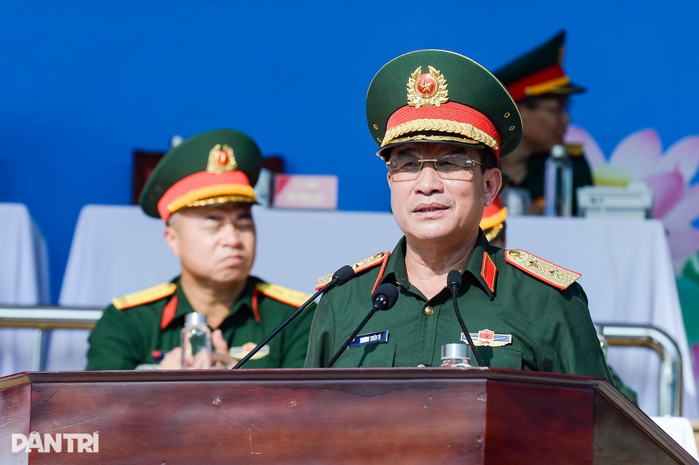 Nâng cao lòng tự hào và danh dự người lính khi được tham gia diễu binh - 2 Nâng cao lòng tự hào và danh dự người lính khi được tham gia diễu binh - 2