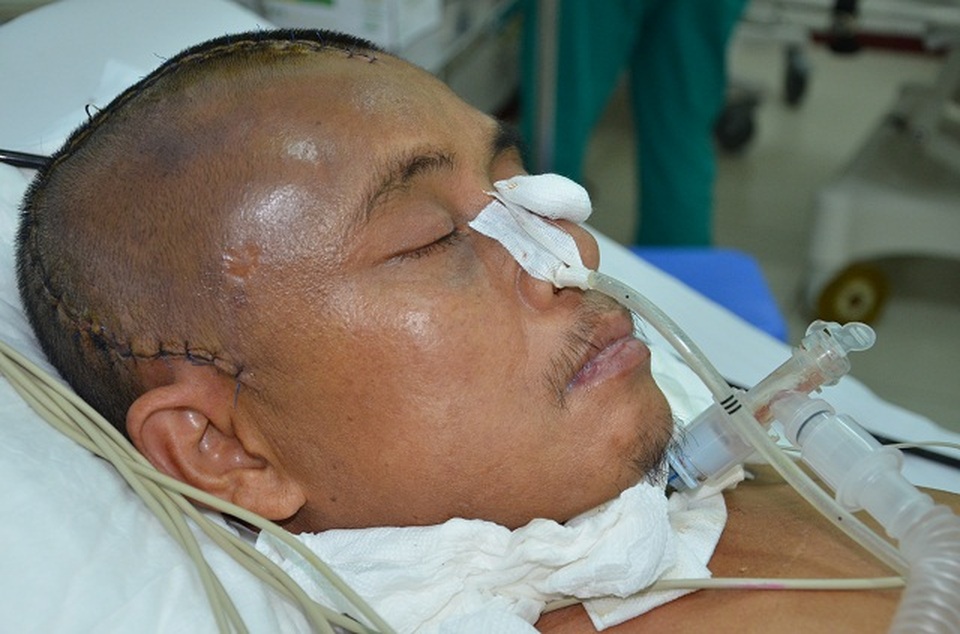 Người vợ nghèo khó nghẹn ngào cầu xin các nhà hảo tâm dang tay cứu chồng - 2 Người vợ nghèo khó nghẹn ngào cầu xin các nhà hảo tâm dang tay cứu chồng - 2