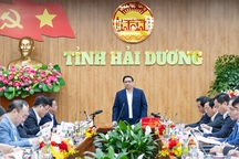 Thủ tướng: "Quan tâm bảo đảm an sinh, thu hút nhân lực chất lượng cao"