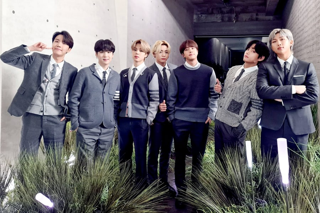 Fan sốc khi nhóm BTS bất ngờ thông báo tạm ngừng hoạt động - 3 Fan sốc khi nhóm BTS bất ngờ thông báo tạm ngừng hoạt động - 3