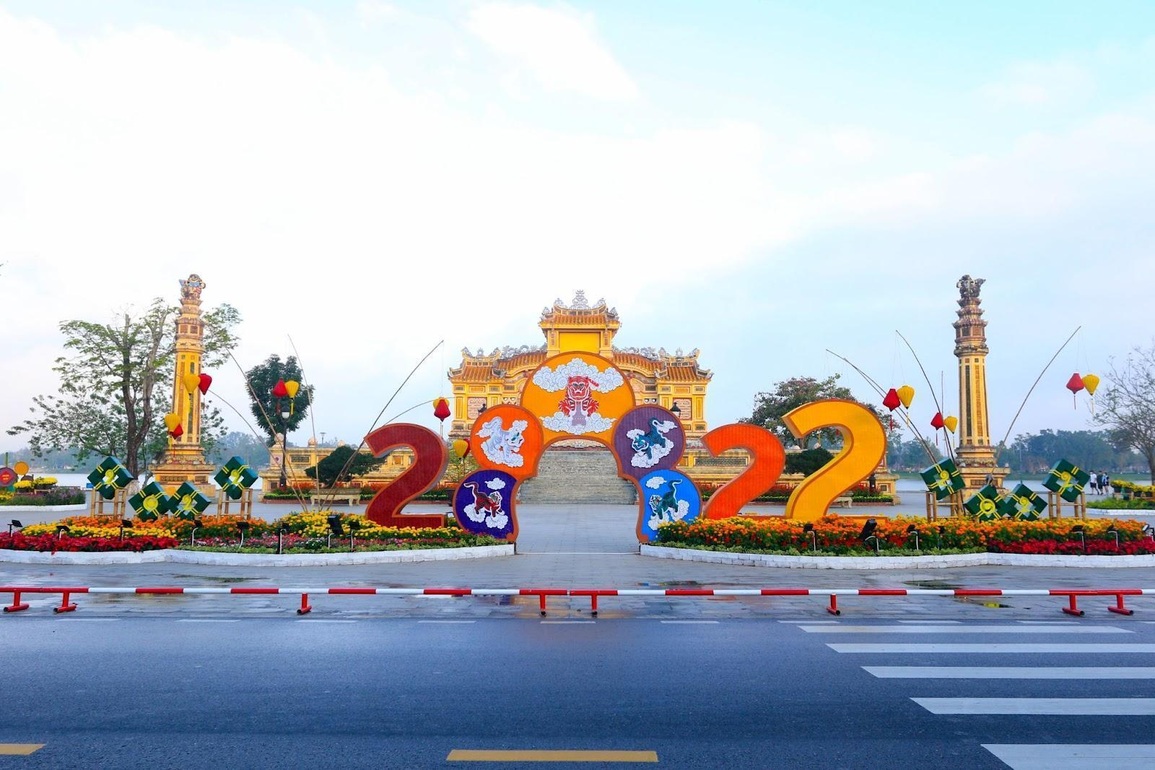 Đường hoa Thành phố Huế: Xu hướng du lịch thông minh thời đại 4.0 - 1 Đường hoa Thành phố Huế: Xu hướng du lịch thông minh thời đại 4.0 - 1
