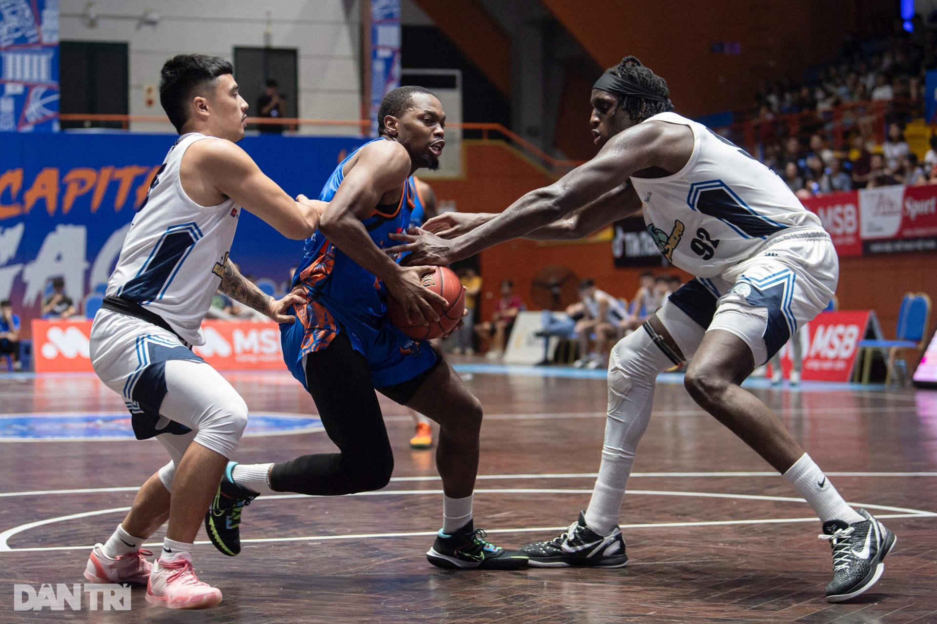 Thiếu ngoại binh chủ lực, Hanoi Buffaloes vẫn thắng đội bóng từ Philippines - 4 Thiếu ngoại binh chủ lực, Hanoi Buffaloes vẫn thắng đội bóng từ Philippines - 4