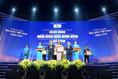 Xanh SM là “Doanh nghiệp kinh doanh vận chuyển khách du lịch bằng ô tô tốt nhất”