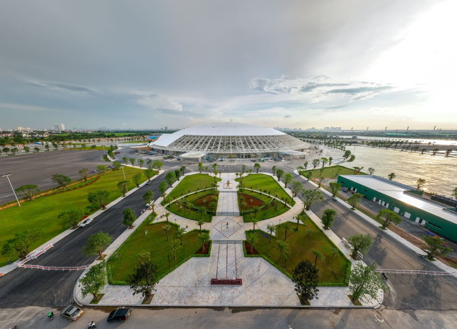 Trung tâm Triển lãm Quốc gia dự kiến hoàn thành vào tháng 7 - 10 Trung tâm Triển lãm Quốc gia dự kiến hoàn thành vào tháng 7 - 10