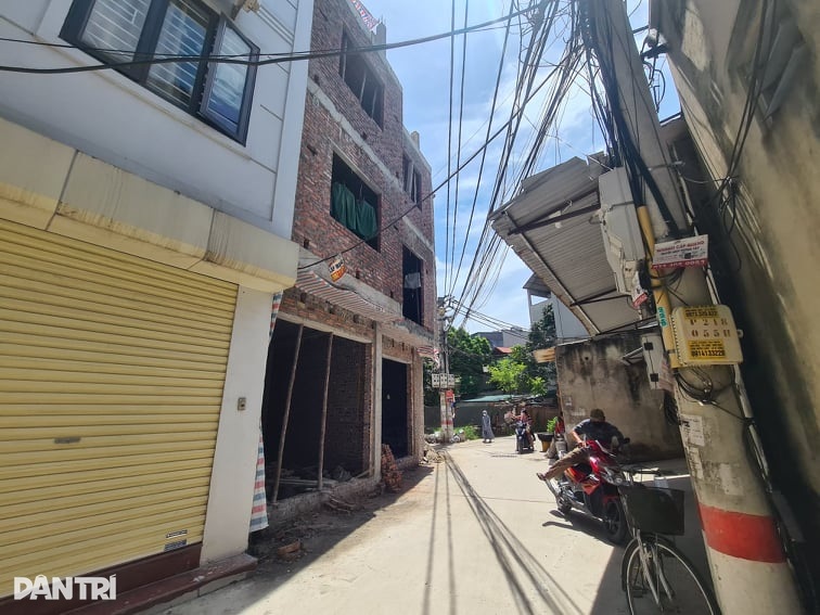 Le propriétaire de la maison dans la ruelle à Hanoi a baissé le prix de vente mais a toujours eu du mal à trouver des clients - 2 Chủ nhà trong ngõ Hà Nội hạ giá rao bán nhưng vẫn khó tìm khách - 2