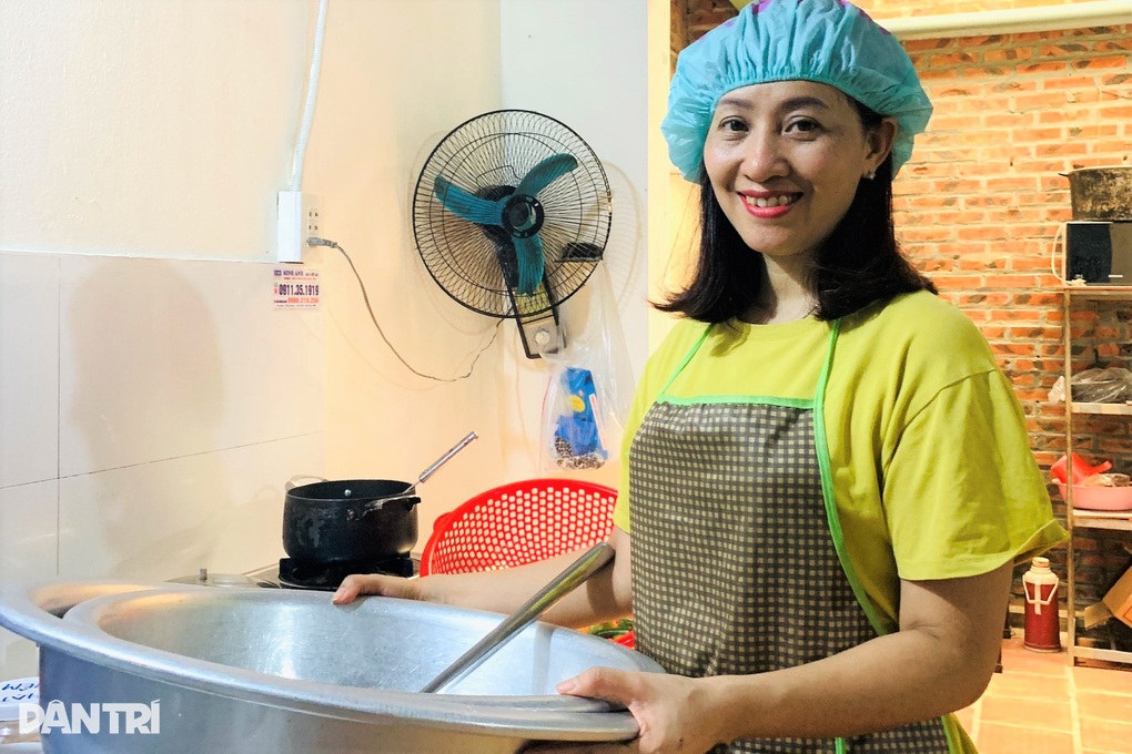 Chưng mắm tép với thịt heo bán vèo vèo, thu nhập vạn người mơ - 3 Chưng mắm tép với thịt heo bán vèo vèo, thu nhập vạn người mơ - 3