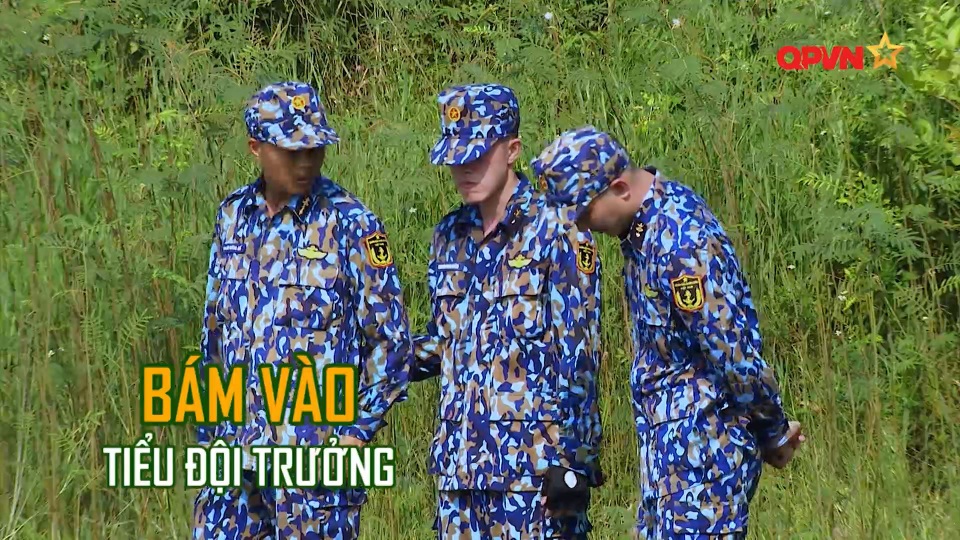 Nghệ sĩ hoảng loạn khi đứng dưới nắng 40ºC - 3 Nghệ sĩ hoảng loạn khi đứng dưới nắng 40ºC - 3