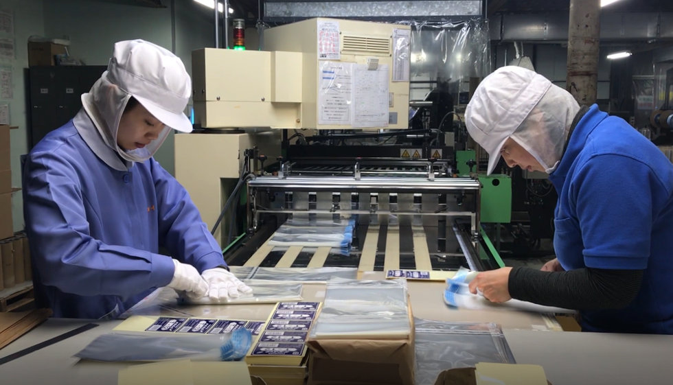 Chặn dòng lao động đi nước ngoài bất hợp pháp, cần phạt nặng những ai? - 4 Chặn dòng lao động đi nước ngoài bất hợp pháp, cần phạt nặng những ai? - 4