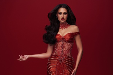 Chiếc đầm bó sát giúp mỹ nhân Tây Ban Nha tỏa sáng ở bán kết Miss Grand