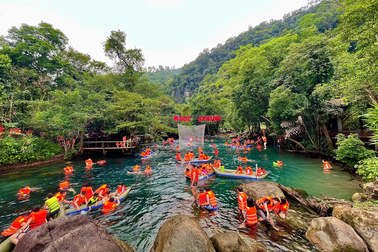 Quảng Bình đón 250.000 lượt khách, tăng hơn 73% so với dịp lễ năm 2022