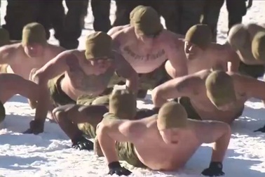 Thủy quân lục chiến Mỹ - Hàn diễn tập giữa trời lạnh buốt