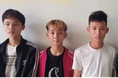 Khởi tố nhóm "đạo chích" nhí đuổi đánh, cướp xe máy người đi đường