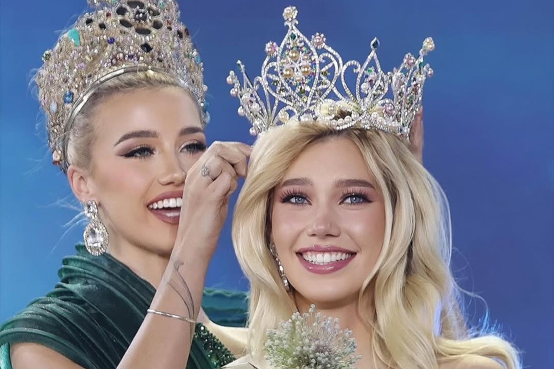 Sắc vóc gợi cảm của “búp bê tóc vàng” vừa đăng quang Hoa hậu Trái đất