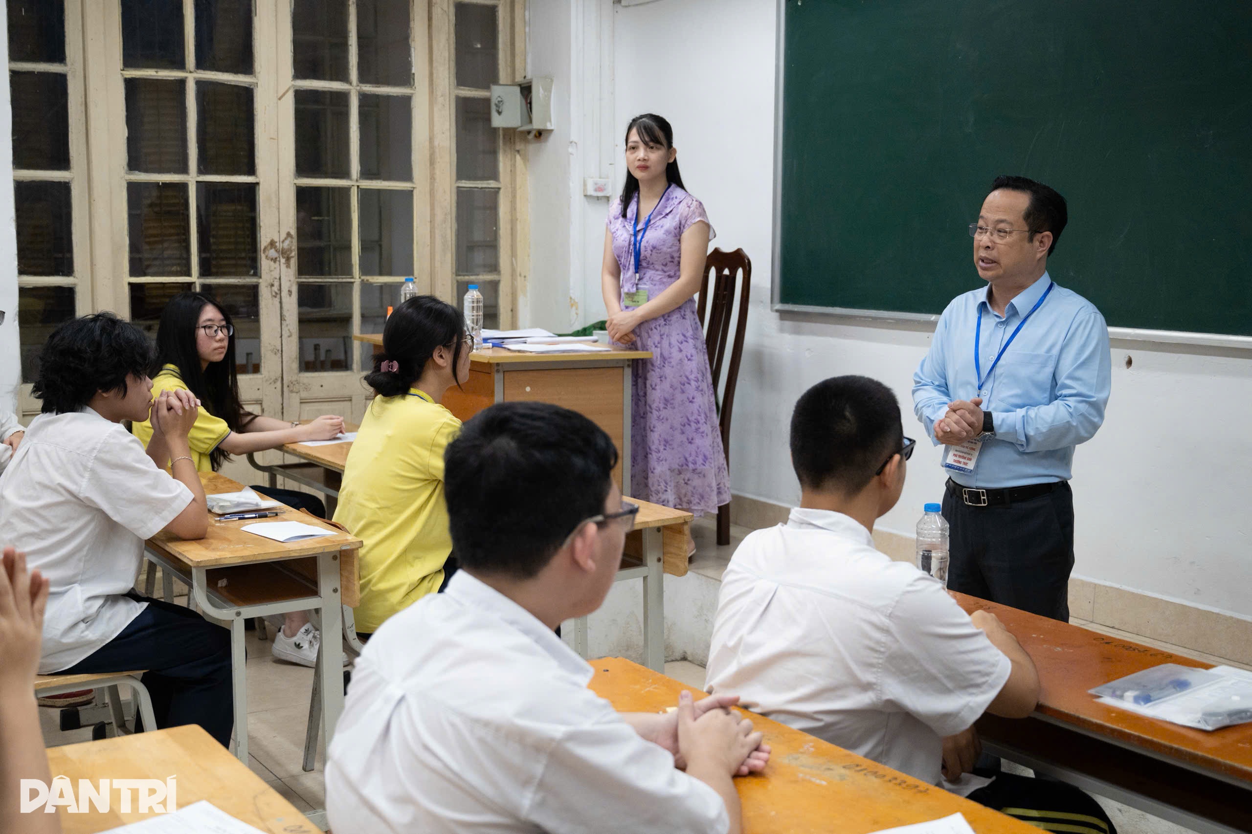 Hơn 1,1 triệu thí sinh bước vào thi tốt nghiệp THPT 2025 với môn ngữ văn - 3 Hơn 1,1 triệu thí sinh bước vào thi tốt nghiệp THPT 2025 với môn ngữ văn - 3