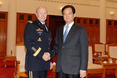  Thủ tướng tiếp Chủ tịch Hội đồng Tham mưu trưởng Liên quân Hoa Kỳ