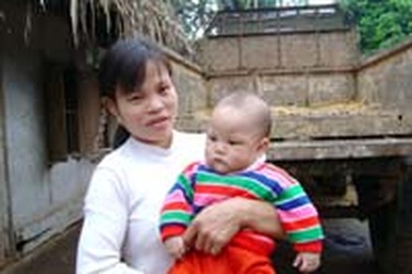 Chuyện lạ về cháu bé 2 tháng tuổi đã biết nói