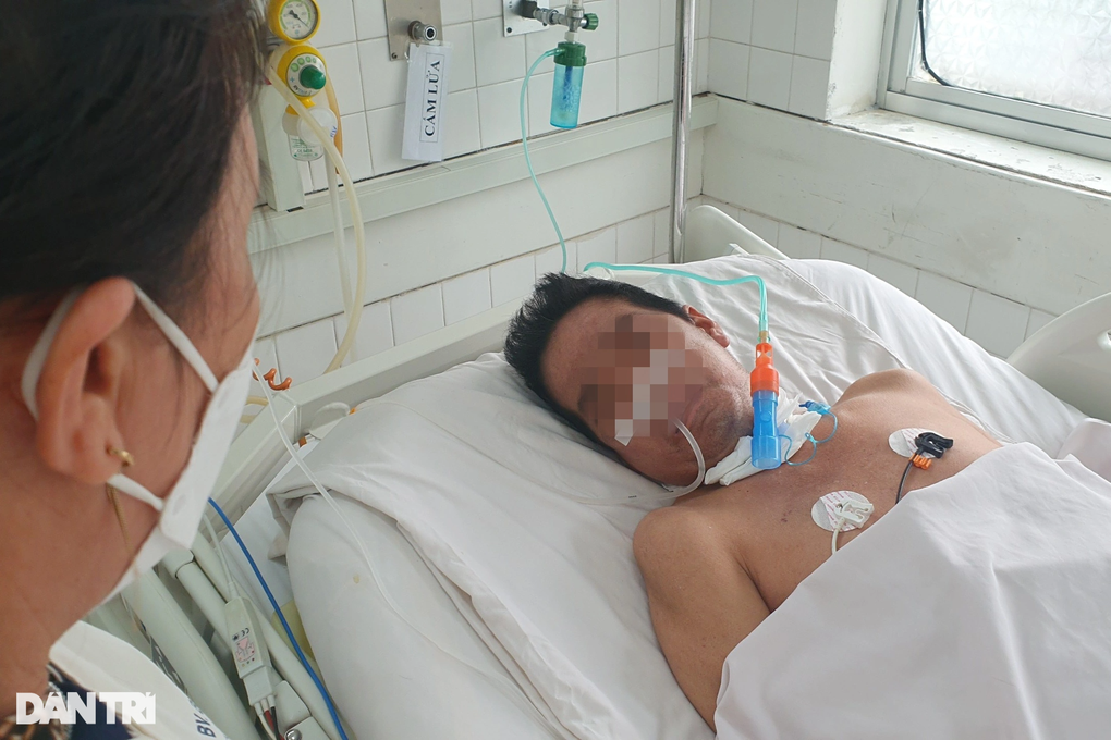 Nhiều người đột ngột bị viêm não nằm liệt, nợ nần chồng chất vì viện phí - 2 Nhiều người đột ngột bị viêm não nằm liệt, nợ nần chồng chất vì viện phí - 2