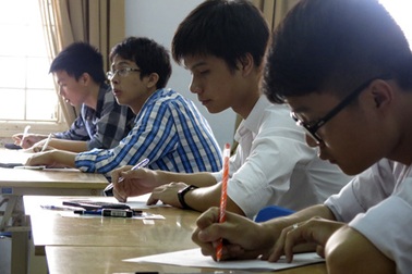 Đề thi và hướng dẫn giải đề môn Toán khối A, A1 