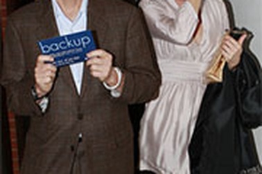 Ngài Paul McCartney "khoe" người tình mới