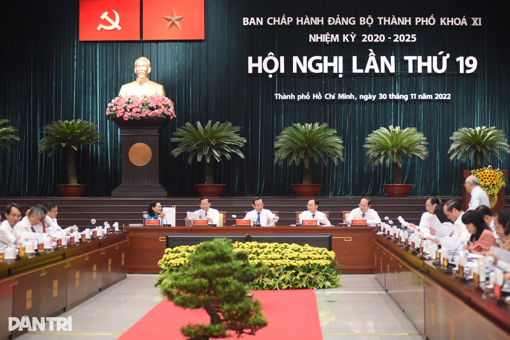 Bí thư Nguyễn Văn Nên: TPHCM chịu tác động bởi nhiều vấn đề mới phát sinh - 2 Bí thư Nguyễn Văn Nên: TPHCM chịu tác động bởi nhiều vấn đề mới phát sinh - 2