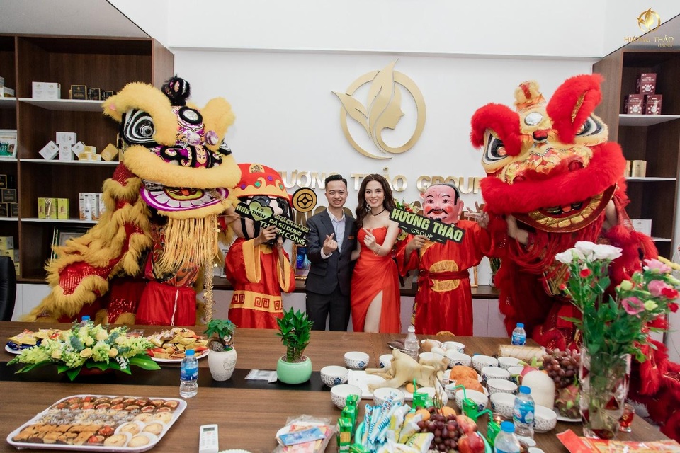 Tập đoàn Dược Mỹ Phẩm Hương Thảo Group khánh thành Trụ Sở số 2 tại Miền Nam - 2 Tập đoàn Dược Mỹ Phẩm Hương Thảo Group khánh thành Trụ Sở số 2 tại Miền Nam - 2
