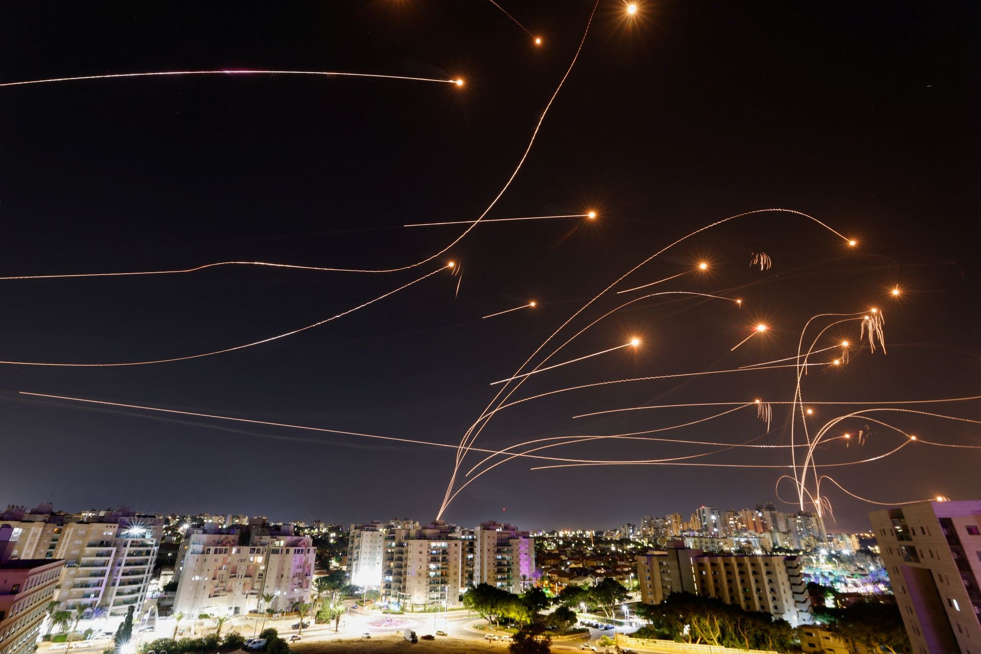 Cuộc sống đảo lộn của người Israel dưới mưa hỏa lực Hamas - 5 Cuộc sống đảo lộn của người Israel dưới mưa hỏa lực Hamas - 5
