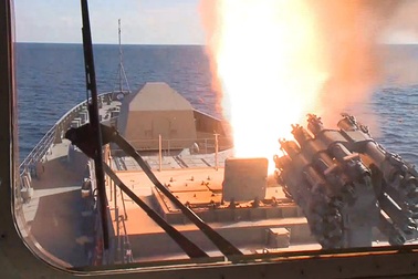 Sức mạnh tàu chiến Nga được điều khẩn cấp đến Syria