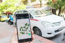 Grab bị tố đẩy taxi truyền thống lâm vào tình trạng “khó khăn nhất trong lịch sử”
