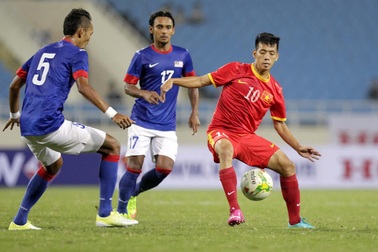 BLV Tạ Biên Cương tin tưởng Văn Quyết sẽ tỏa sáng trước Malaysia