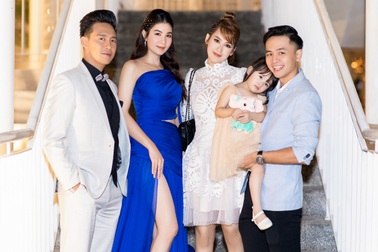 Kha Ly rạng ngời sánh bước cùng chồng trên thảm đỏ