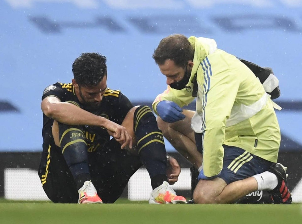 Cầu thủ nào của Arsenal tệ nhất ở trận thua Man City? - 2 Cầu thủ nào của Arsenal tệ nhất ở trận thua Man City? - 2
