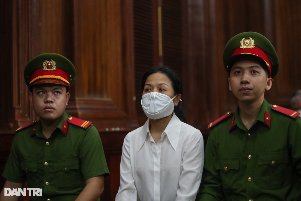VKS đề nghị ông Trần Quí Thanh 9-10 năm tù - 2 VKS đề nghị ông Trần Quí Thanh 9-10 năm tù - 2
