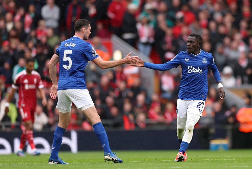 Đánh bại Everton, Liverpool nối dài mạch toàn thắng - 2 Đánh bại Everton, Liverpool nối dài mạch toàn thắng - 2