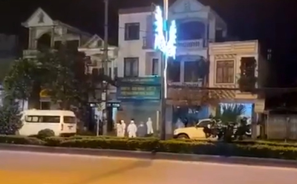 Kết quả xét nghiệm 2 trường hợp tiếp xúc gần với hành khách nhiễm Covid-19 - 1 Kết quả xét nghiệm 2 trường hợp tiếp xúc gần với hành khách nhiễm Covid-19 - 1