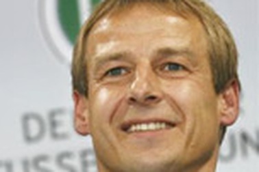 Nowotny trở lại, Kuranyi mất suất