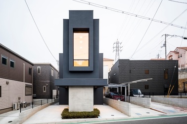 Cũng là nhà “siêu mỏng” nhưng "phiên bản Nhật" lại khiến chúng ta thán phục